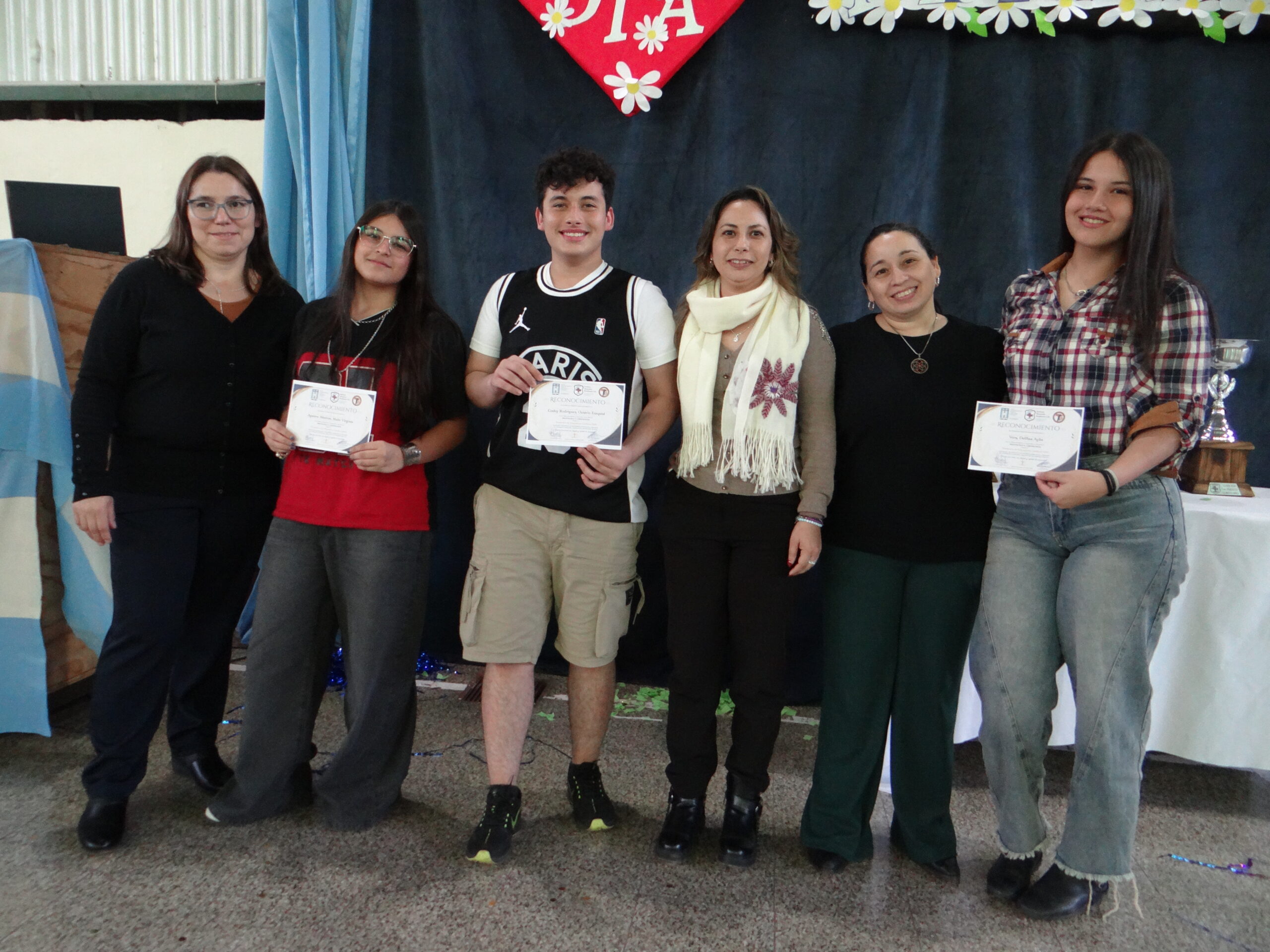 Entrega de reconocimientos en el Día del Estudiante