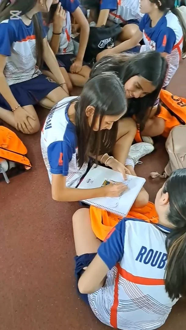 Bienvenidos al Instituto Roubineau 🤓🙌 

Los alumnos que empezarán 1 er. Año participaron del Curso de Ambientación para conocernos mejor y hacer nuevos amigos. Estamos muy contentos de recibirlos e iniciar el lunes esta nueva etapa de su educación, junto a ustedes. 

¿Están listos? La secundaria los espera. 😄👍 

#InstitutoRoubineau 
#Ambientacion